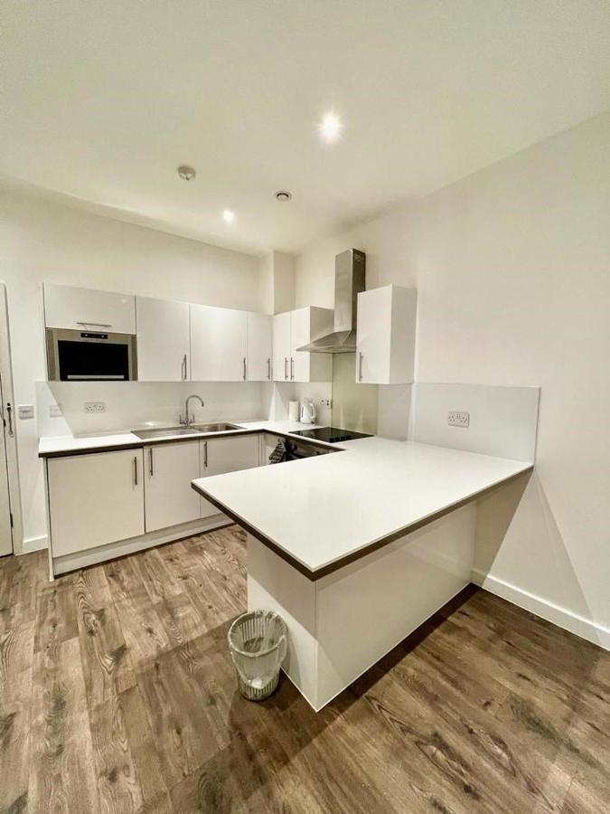 Immaculate Flat In West Croydon Appartamento Esterno foto